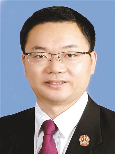 邹碧华像(资料照片)。新华社发